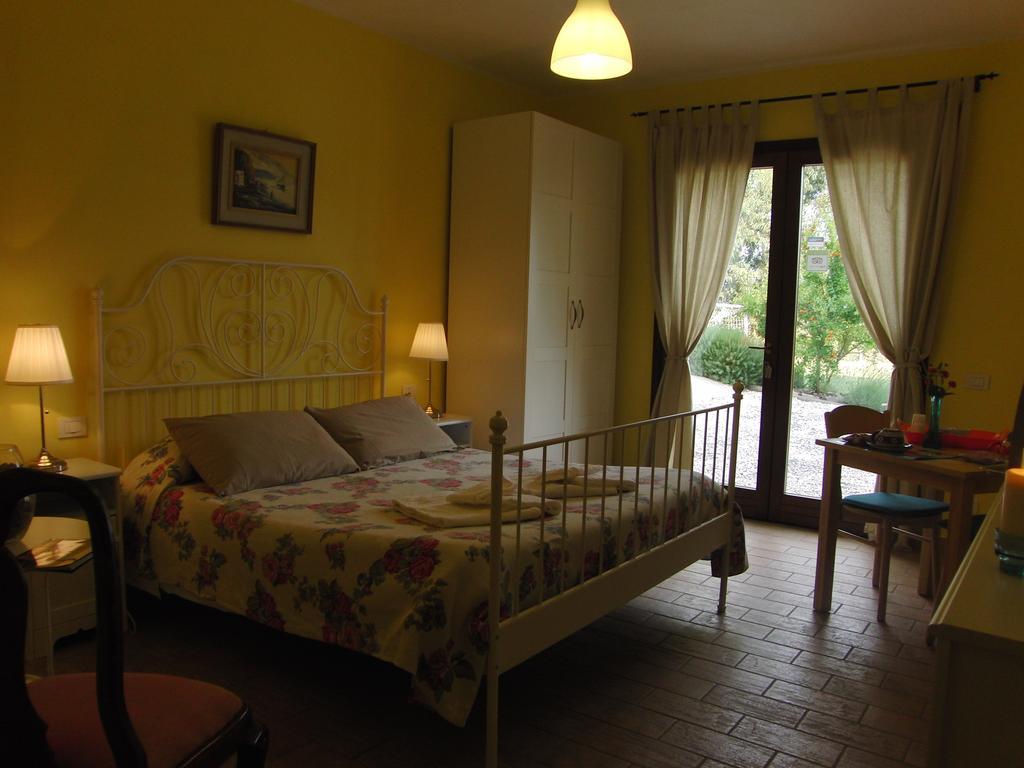 Locanda Degli Etruschi مونتالتو دي كاسترو الغرفة الصورة