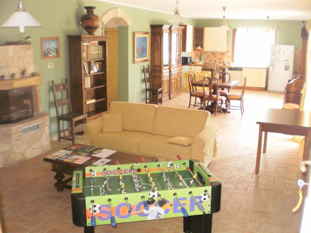 Locanda Degli Etruschi مونتالتو دي كاسترو الغرفة الصورة
